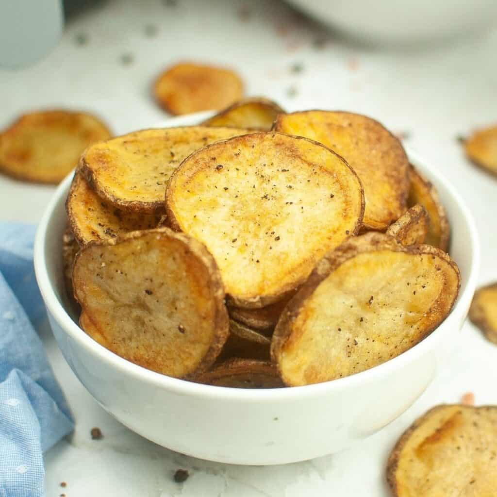 Air Fryer Salt and Pepper Potato Chips - theairfryingdiva.com