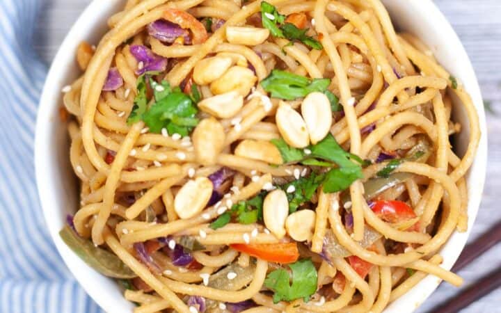 Instant Pot Spicy Thai Peanut Noodles