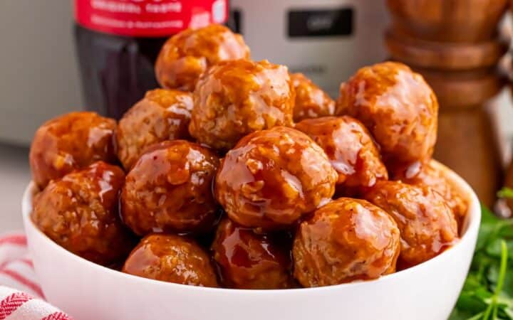 Crockpot Coca Cola Meatballs (3 ingredients)