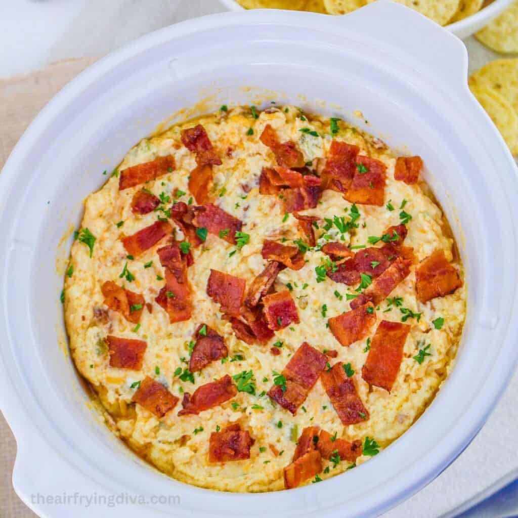 Crock Pot Jalapeno Popper Dip Recipe (slow cooker) - theairfryingdiva.com