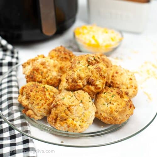 Easy Air Fryer Biscuits- Copycat Red Lobster