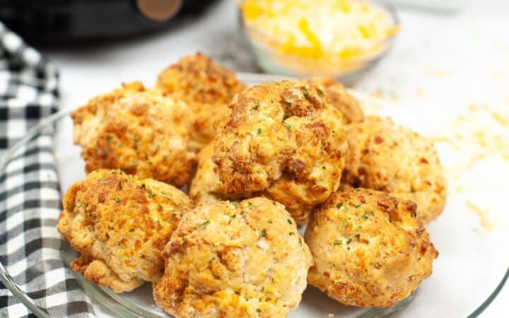 Easy Air Fryer Biscuits- Copycat Red Lobster