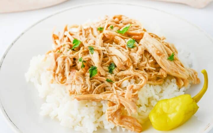 Slow Cooker (Crockpot) Mississippi Chicken