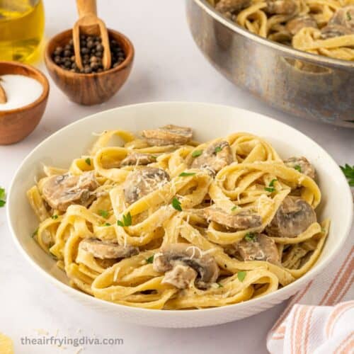 Skillet Creamy Mushroom Pasta