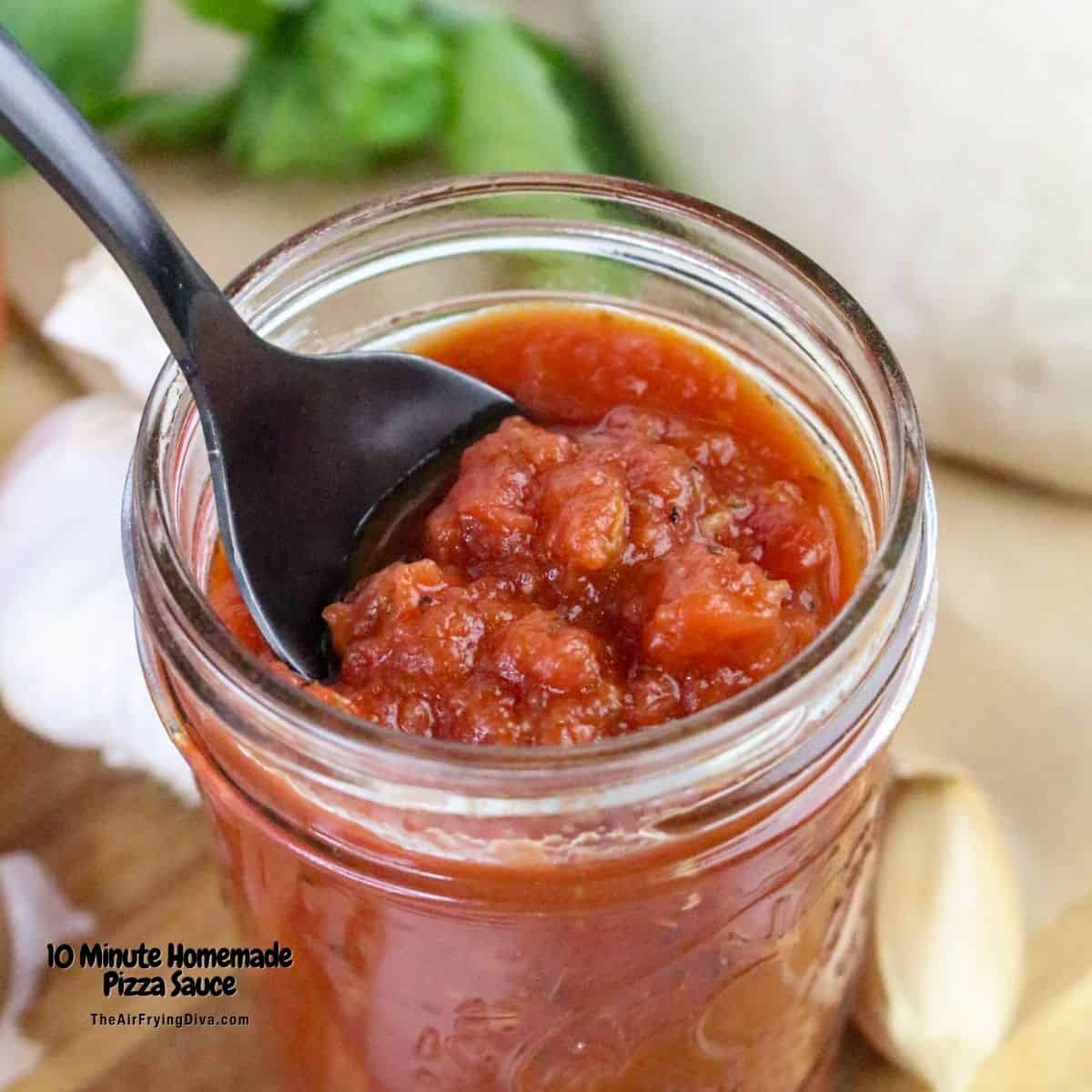 10 Minute Homemade Pizza Sauce, simple and delicious sauce recipe made in the Neapolitan style with San Marzano tomatoes.