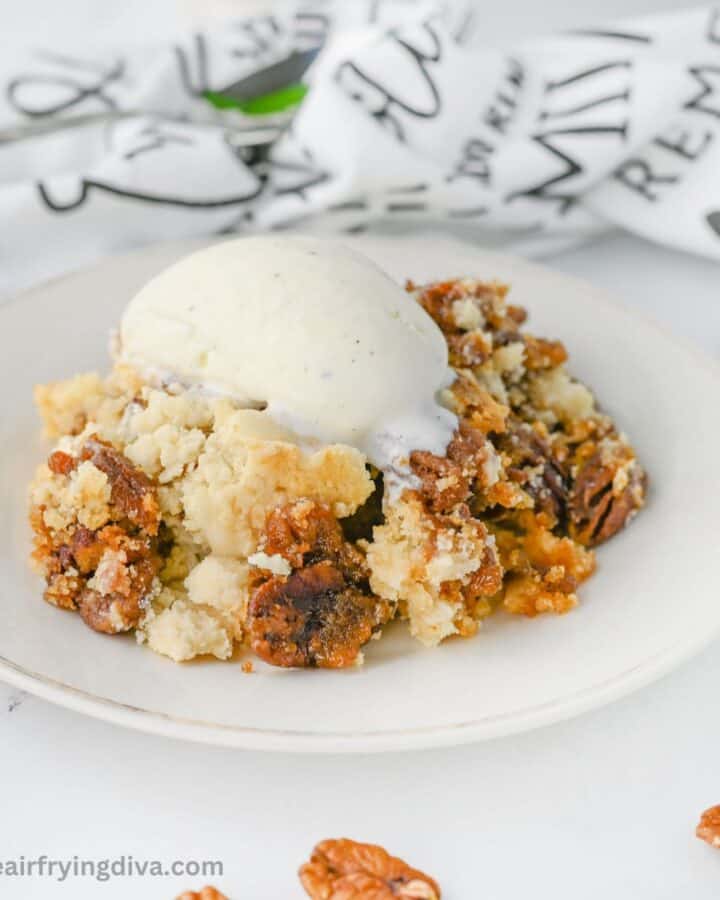 Pecan Pie Dump Cake Recipe