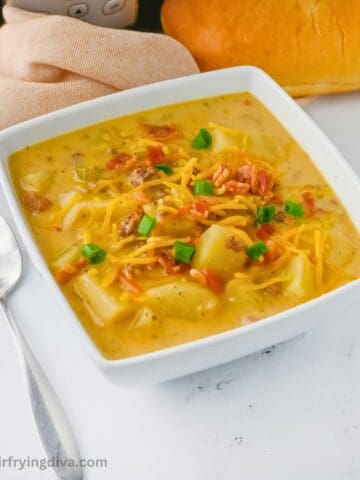 CrockPot Cheeseburger Soup