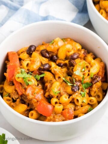 One Pot Chili Mac and Cheese