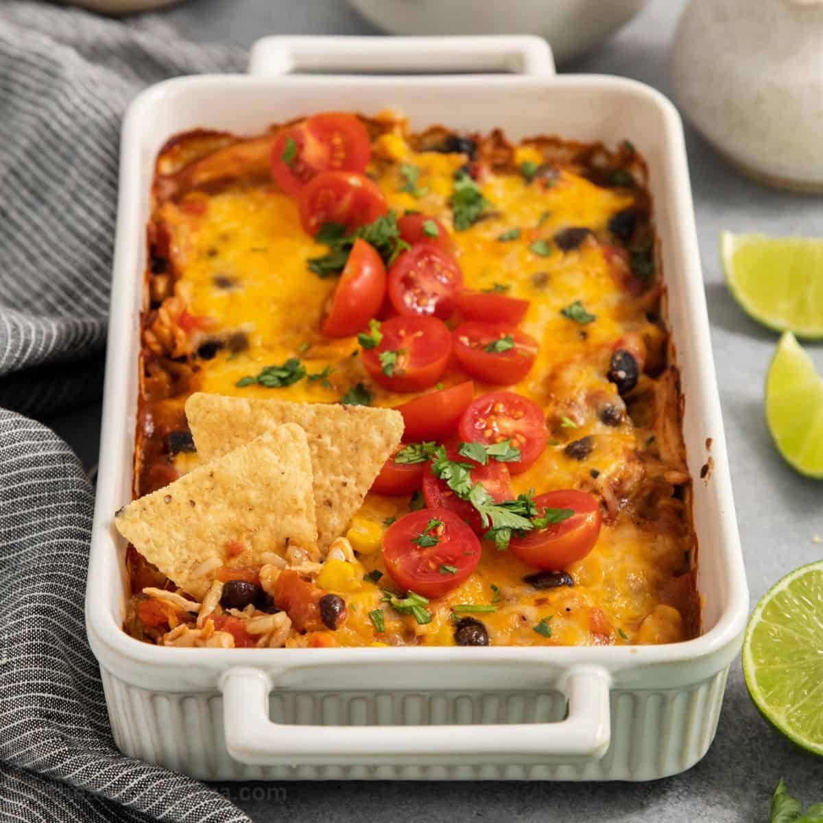 Easy Southwest Chicken and Rice Casserole is the ultimate hearty weeknight dinner. Packed with zesty flavors, black beans and corn. Easy Southwest Chicken and Rice Casserole is the ultimate hearty weeknight dinner. Packed with zesty flavors, black beans and corn.