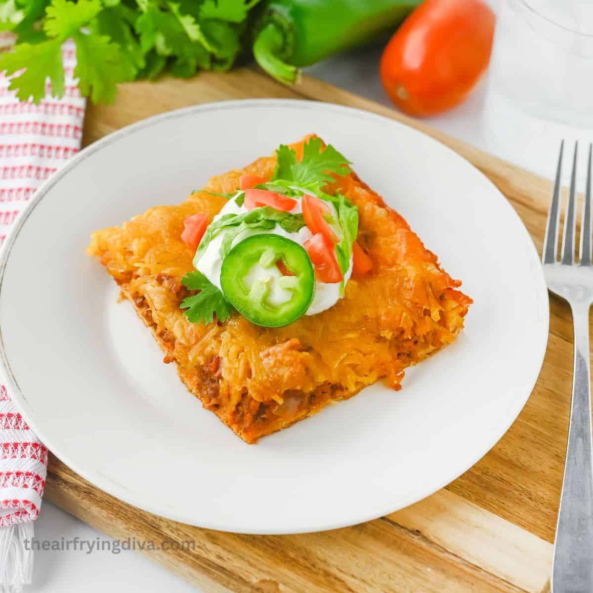 Easy 20-Minute Crescent Roll Taco Bake, Made with seasoned ground beef, salsa, buttery crescent rolls, and gooey cheddar cheese! Easy 20-Minute Crescent Roll Taco Bake, Made with seasoned ground beef, salsa, buttery crescent rolls, and gooey cheddar cheese!