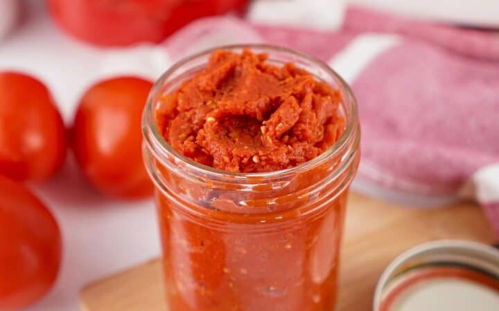 How to Make Tomato Paste from Scratch